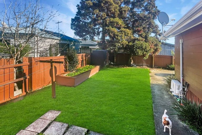 Photo of property in 11b Langton Road, Stanmore Bay, Whangaparaoa, 0932