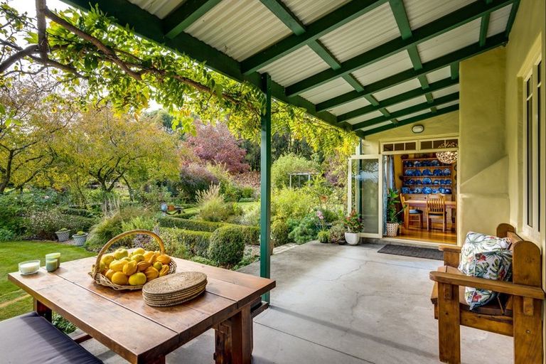 Photo of property in 549 Middle Road, Poukawa, Hastings, 4172