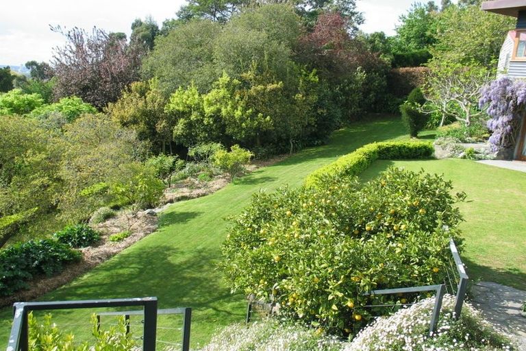 Photo of property in 16 Sherwood Lane, Cashmere, Christchurch, 8022