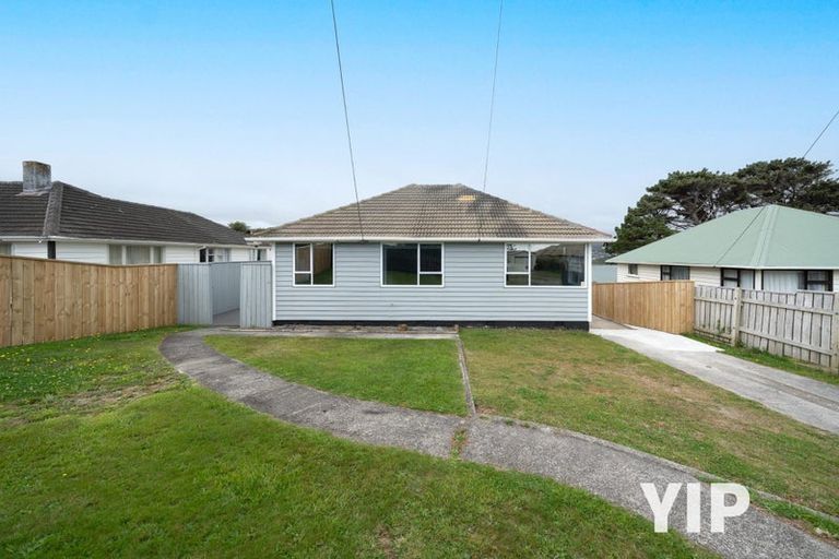 Photo of property in 34 Spur Grove, Titahi Bay, Porirua, 5022