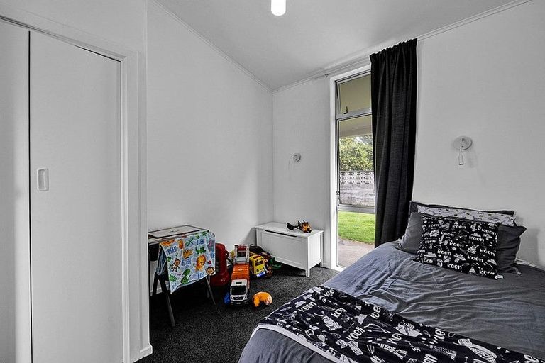 Photo of property in 6 Climie Crescent, Hawera, 4610