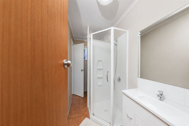 Photo of property in 11 Queen Road, Bellevue, Tauranga, 3110
