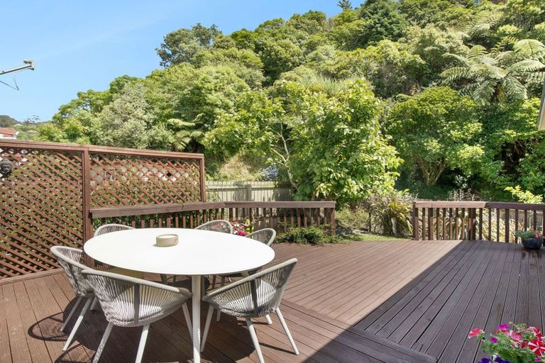 Photo of property in 34 Lincoln Avenue, Tawa, Wellington, 5028