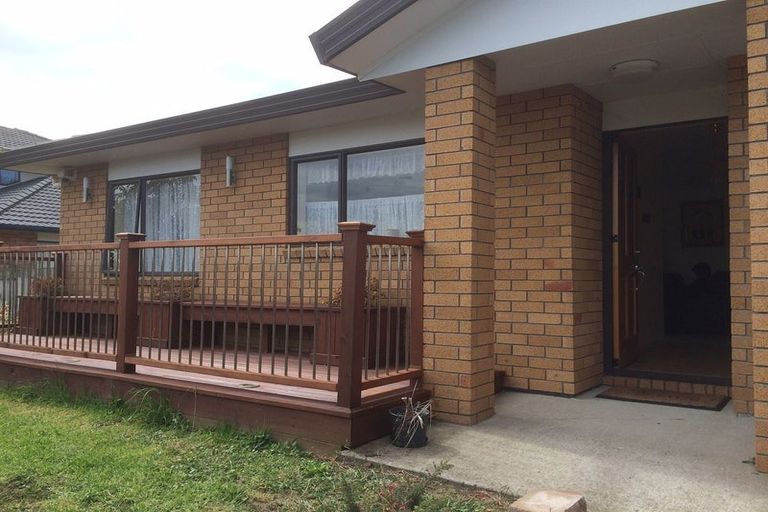 Photo of property in 70 Naylors Drive, Mangere, Auckland, 2022
