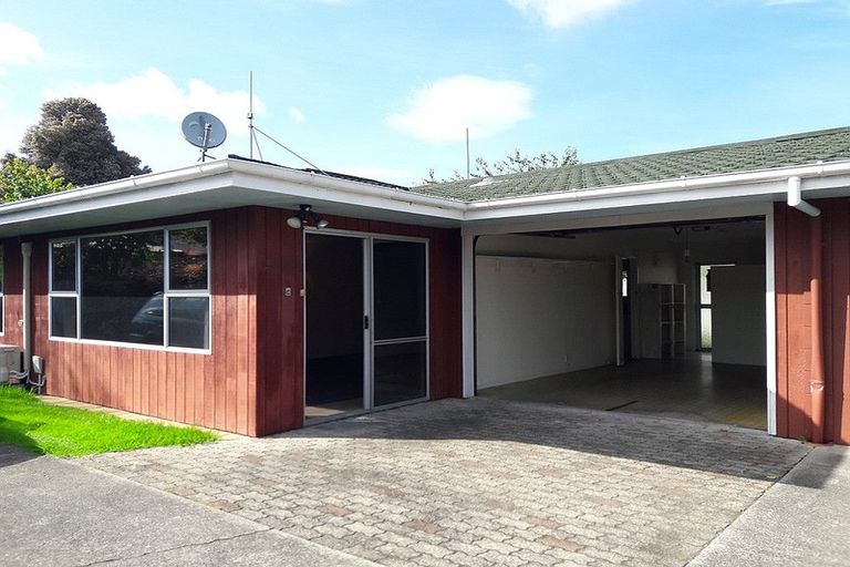 Photo of property in 424c Devonport Road, Tauranga South, Tauranga, 3112