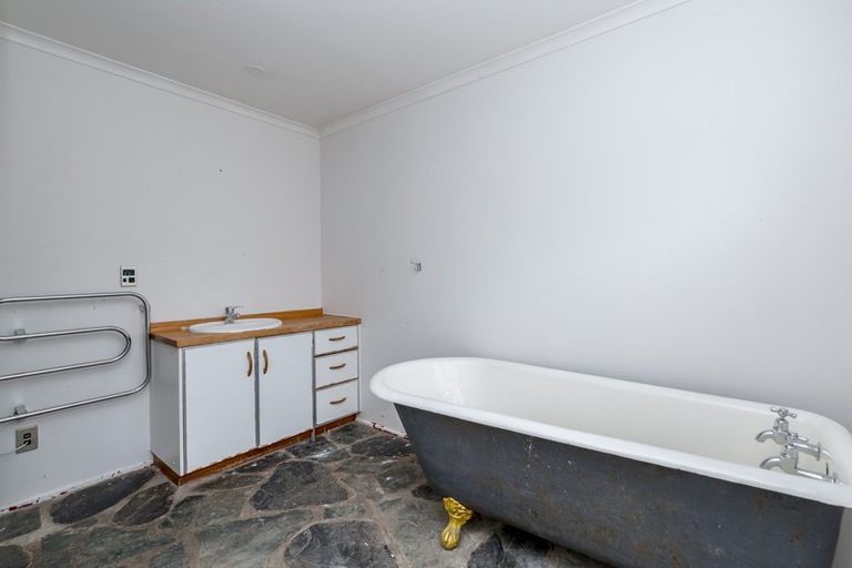 Photo of property in 36 Jellicoe Street, Martinborough, 5711