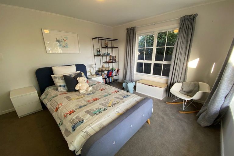 Photo of property in 7 Tiroroa Avenue, Te Atatu South, Auckland, 0610