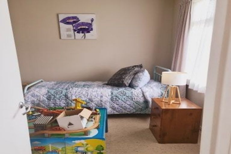 Photo of property in 136 Russell Street, Westport, 7825