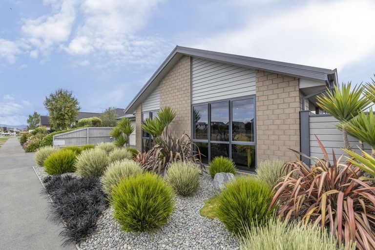 Photo of property in 42 Karere Avenue, Marshland, Christchurch, 8083