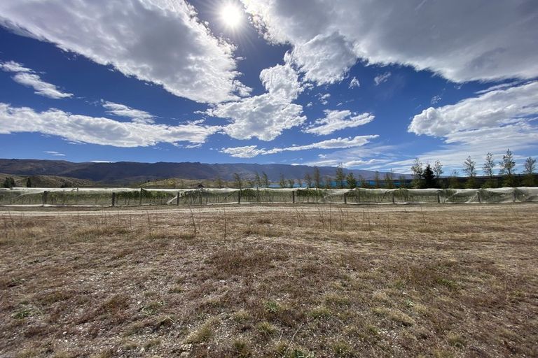 Photo of property in 65 Stratford Drive, Mount Pisa, Cromwell, 9383