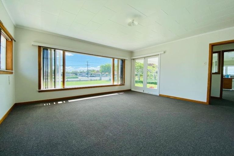 Photo of property in 120 Cutfield Road, Westown, New Plymouth, 4310