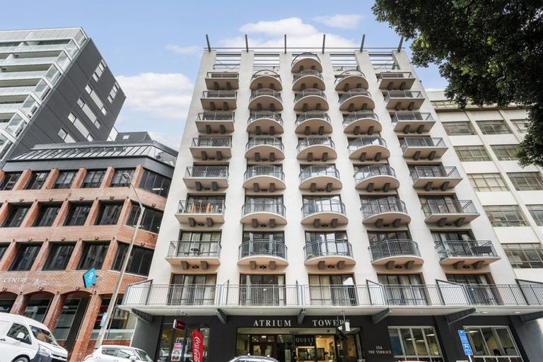 Photo of property in Atrium Apartments, 3n/154 The Terrace, Wellington Central, Wellington, 6011