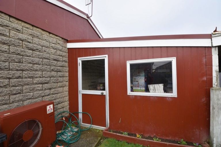 Photo of property in 6 Christina Street, Strathern, Invercargill, 9812