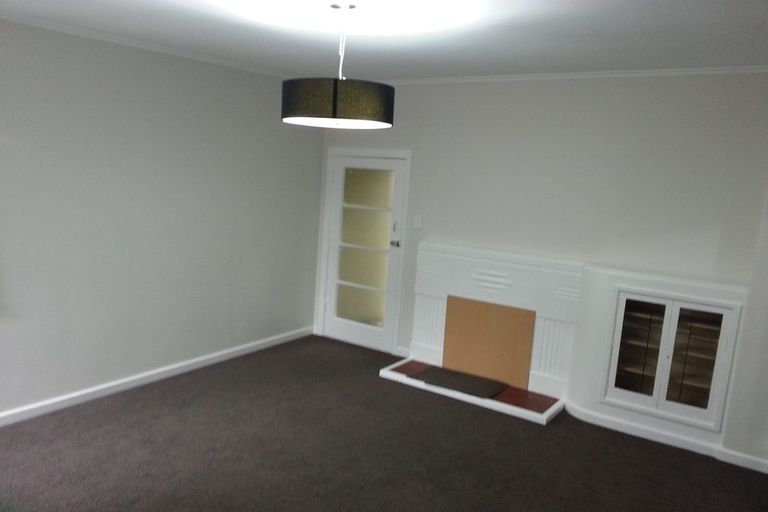 Photo of property in 105 Victoria Avenue, Palmerston North, 4410