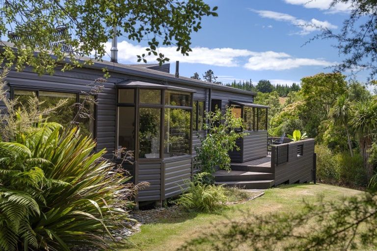 Photo of property in 10 Hewetson Road, Upper Moutere, 7175