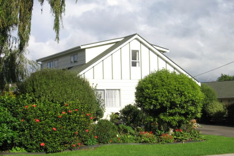 Photo of property in 20 Bay Street, Red Beach, 0932