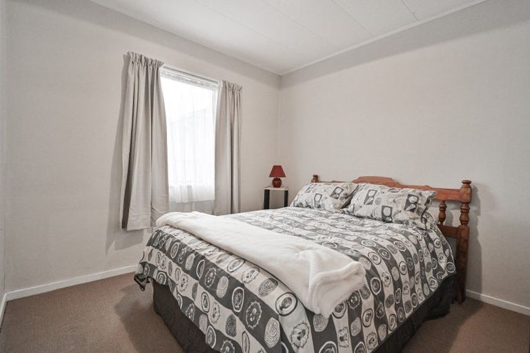 Photo of property in 1/814 Lyell Street, Akina, Hastings, 4122