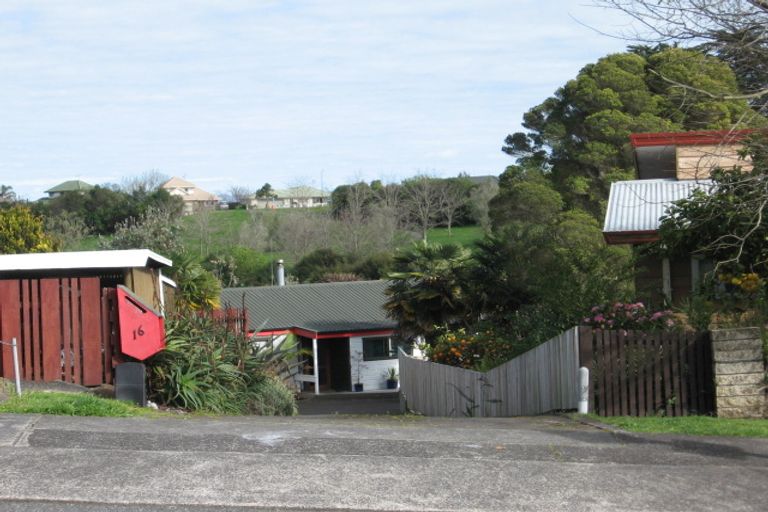 Photo of property in 16 Achilles Crescent, Welcome Bay, Tauranga, 3112