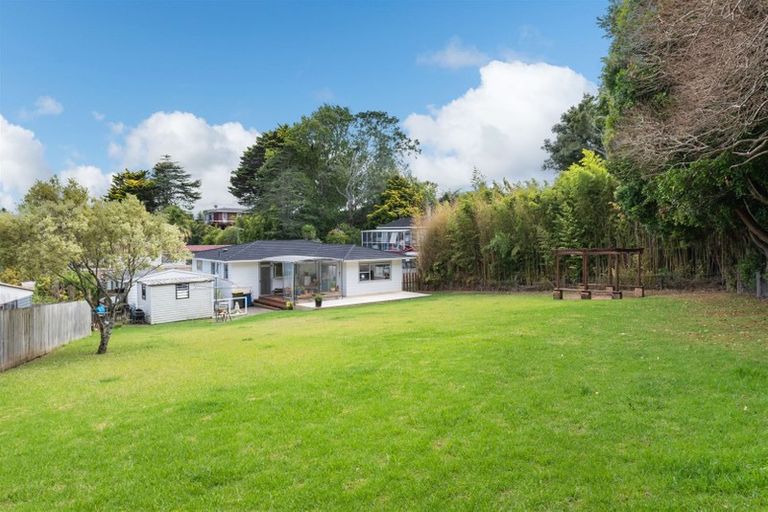 Photo of property in 62 Chilcott Road, Henderson, Auckland, 0612