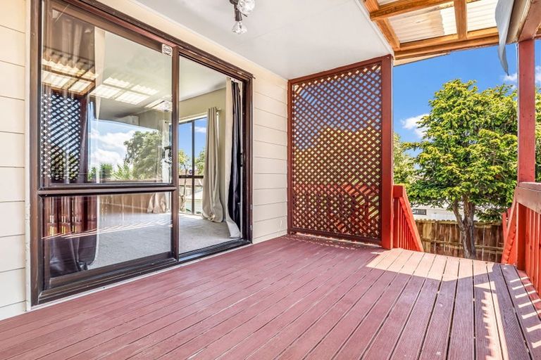 Photo of property in 2/21 Silver Creek Road, Weymouth, Auckland, 2103