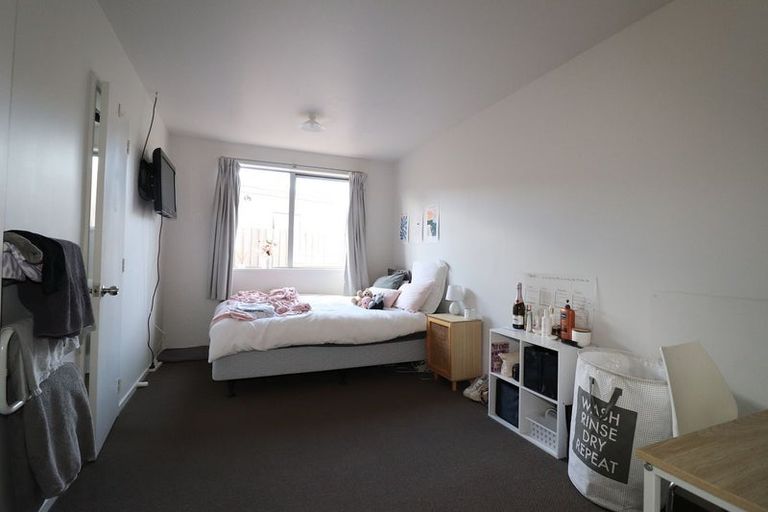 Photo of property in 5b Paeroa Street, Riccarton, Christchurch, 8041