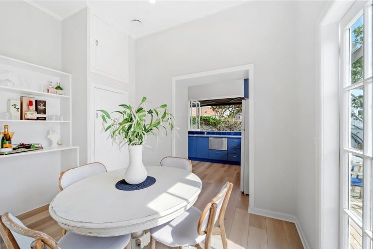 Photo of property in 3/7 Seaview Road, Northcote, Auckland, 0627