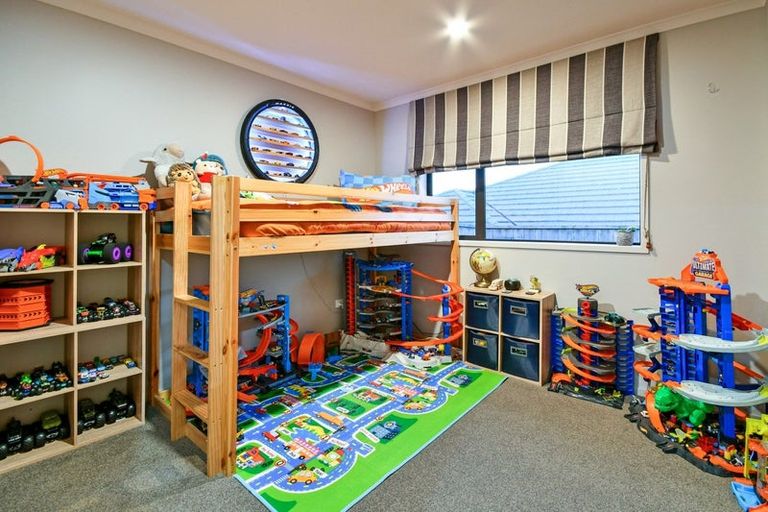 Photo of property in 3 Canmore Street, Pokeno, 2402