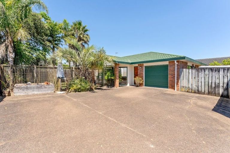 Photo of property in 285 Hobsonville Road, Hobsonville, Auckland, 0618