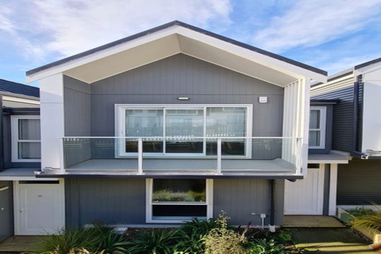 Photo of property in 10 Tai Lane, Whitby, Porirua, 5024