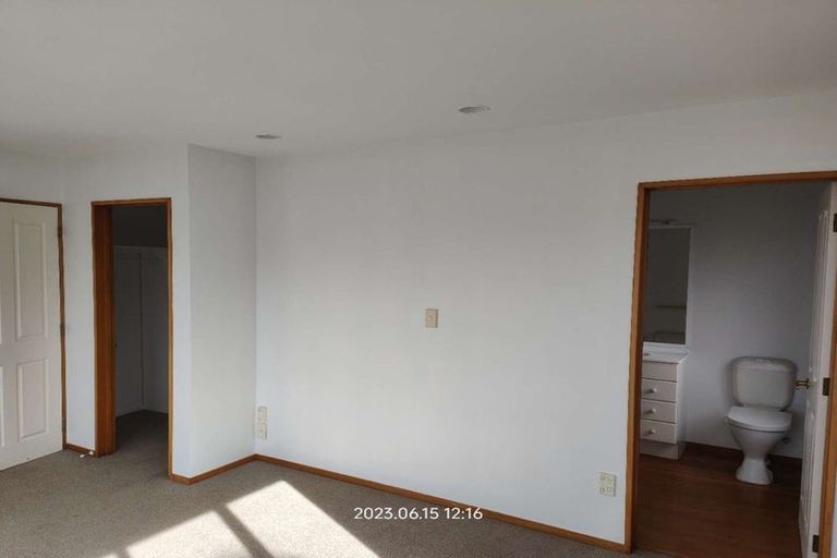 Photo of property in 16 Elsfield Place, Torbay, Auckland, 0630