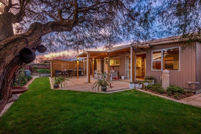 Photo of property in 35 Terry Crescent, Milson, Palmerston North, 4414