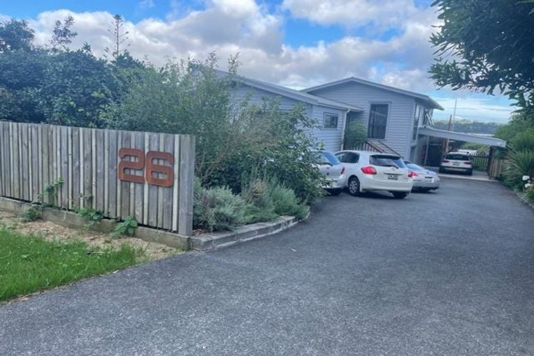 Photo of property in 26 The Terrace, Herald Island, Auckland, 0618