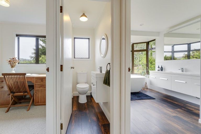 Photo of property in 10 Hewetson Road, Upper Moutere, 7175