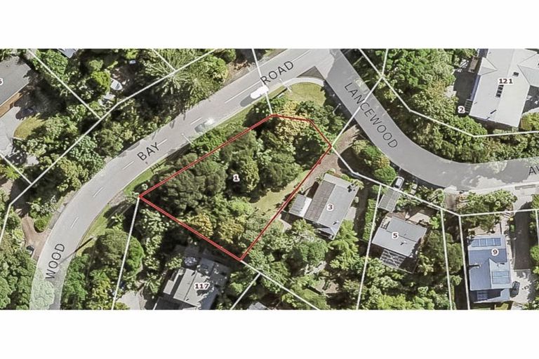 Photo of property in 1 Lancewood Avenue, Titirangi, Auckland, 0604