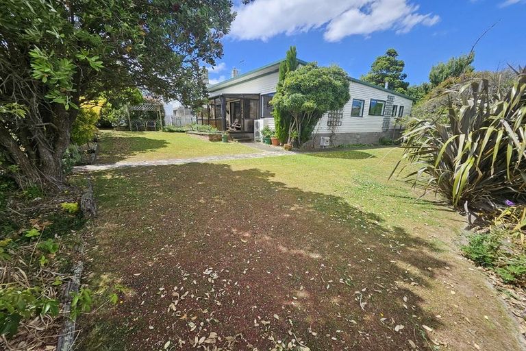 Photo of property in 2 Herewini Street, Titahi Bay, Porirua, 5022