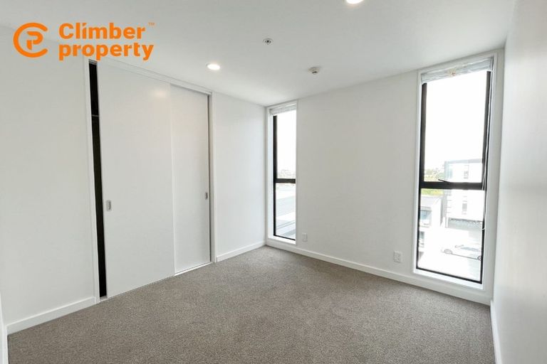 Photo of property in 313/19 Rawene Road, Birkenhead, Auckland, 0626