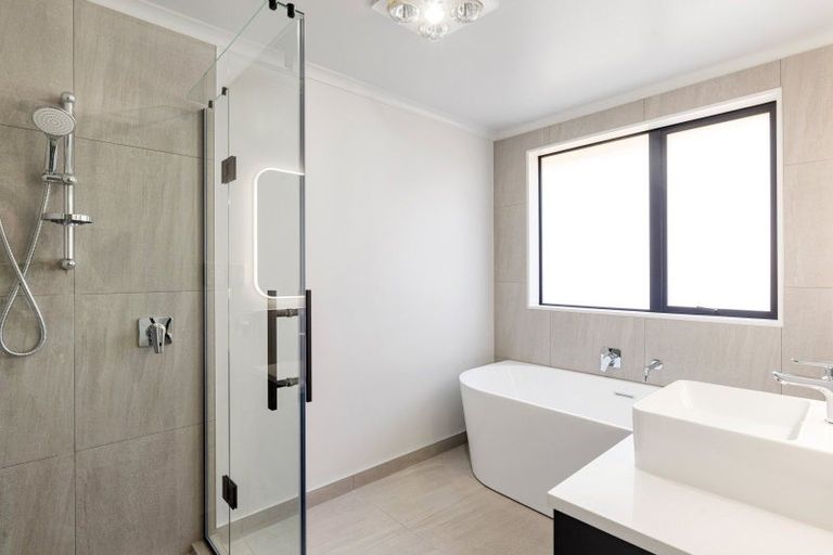 Photo of property in 7b Willow Lake Road, Huntly, 3700