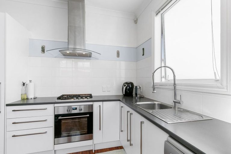 Photo of property in 53 Awamutu Grove, Waiwhetu, Lower Hutt, 5010