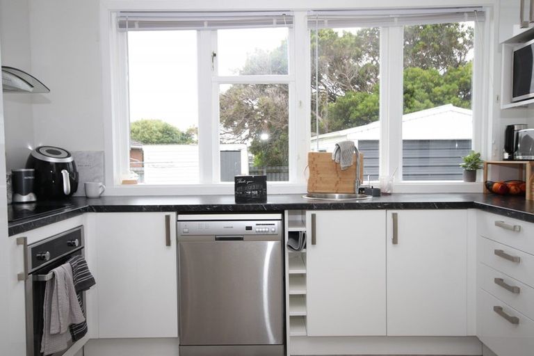 Photo of property in 1 Joseph Street, Waverley, Invercargill, 9810