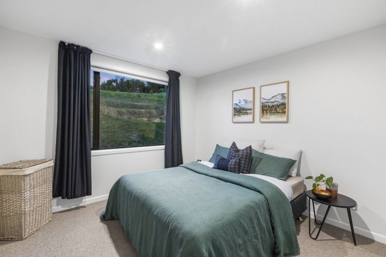Photo of property in 42 Te Auhi Way, Welcome Bay, Tauranga, 3112