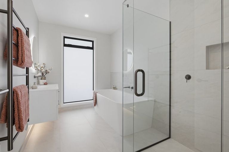 Photo of property in 1 Goodwin Crescent, Pyes Pa, Tauranga, 3112