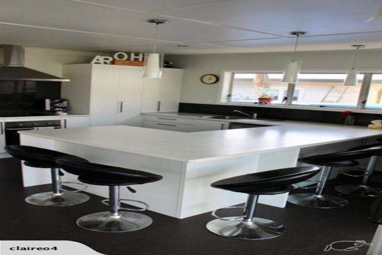 Photo of property in 8 Vardon Road, St Andrews, Hamilton, 3200