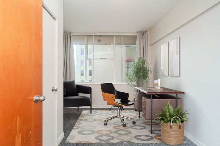Photo of property in Terrace Tower Apartments, 10e/126 The Terrace, Wellington Central, Wellington, 6011
