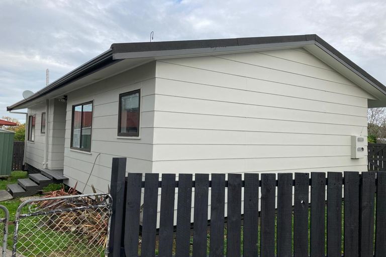 Photo of property in 2/114 Finlayson Avenue, Clendon Park, Auckland, 2103