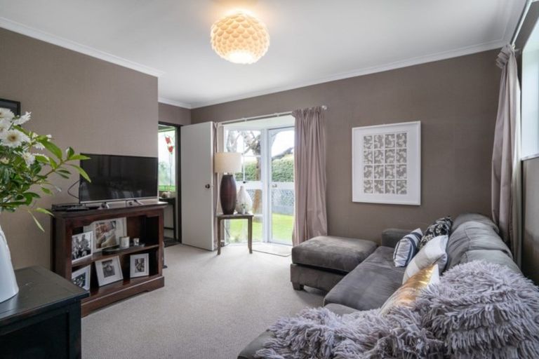 Photo of property in 2/26 Aubrey Crescent, Rainbow Point, Taupo, 3330