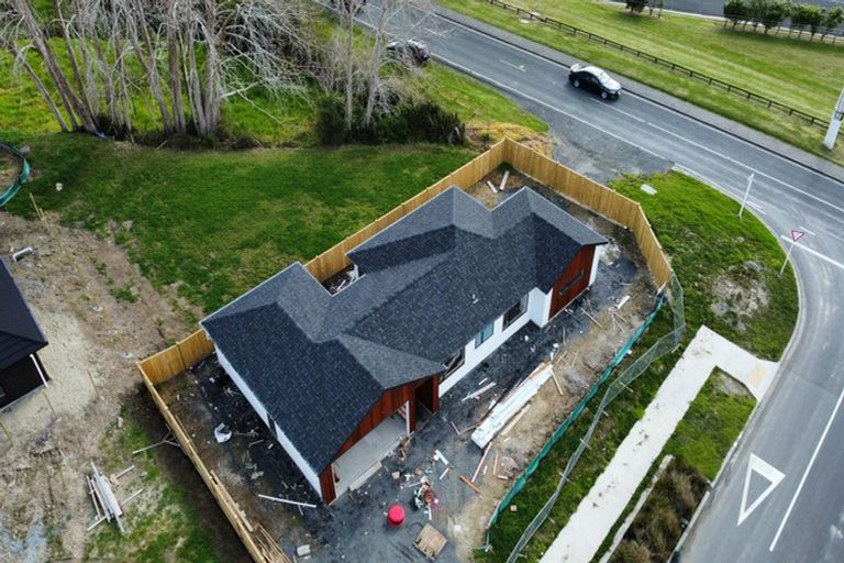 Photo of property in 2 Mahi Road, Helensville, 0800