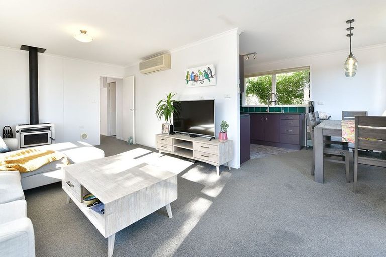 Photo of property in 33 Rautawhiri Road, Helensville, 0800