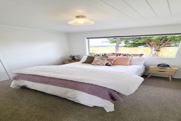 Photo of property in 49 Riverside Road, Orewa, 0931