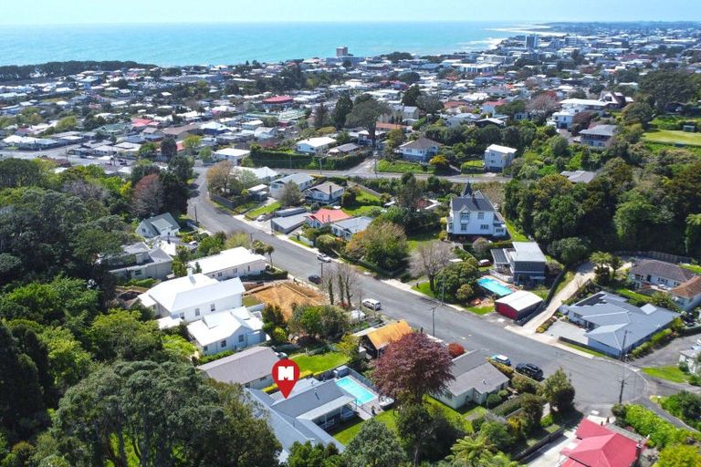Photo of property in 24a Bracken Street, New Plymouth, 4310