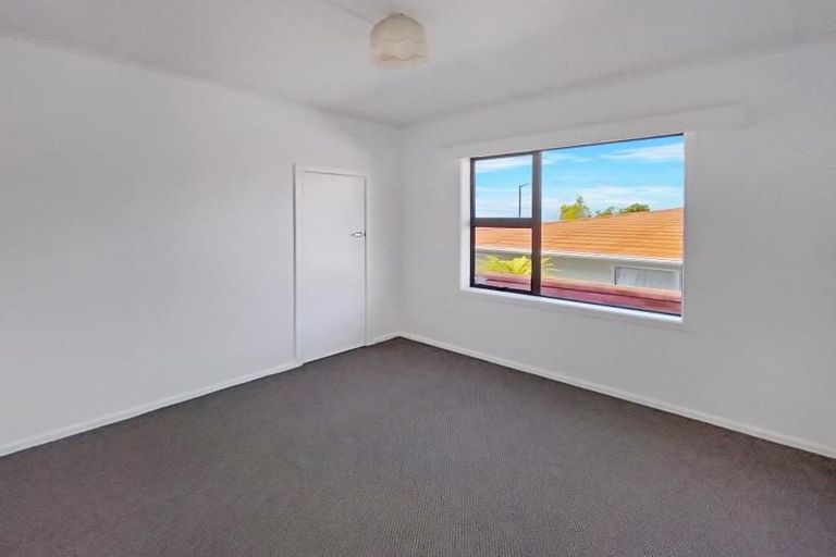 Photo of property in 32 Guys Hill Road, Hospital Hill, Napier, 4110